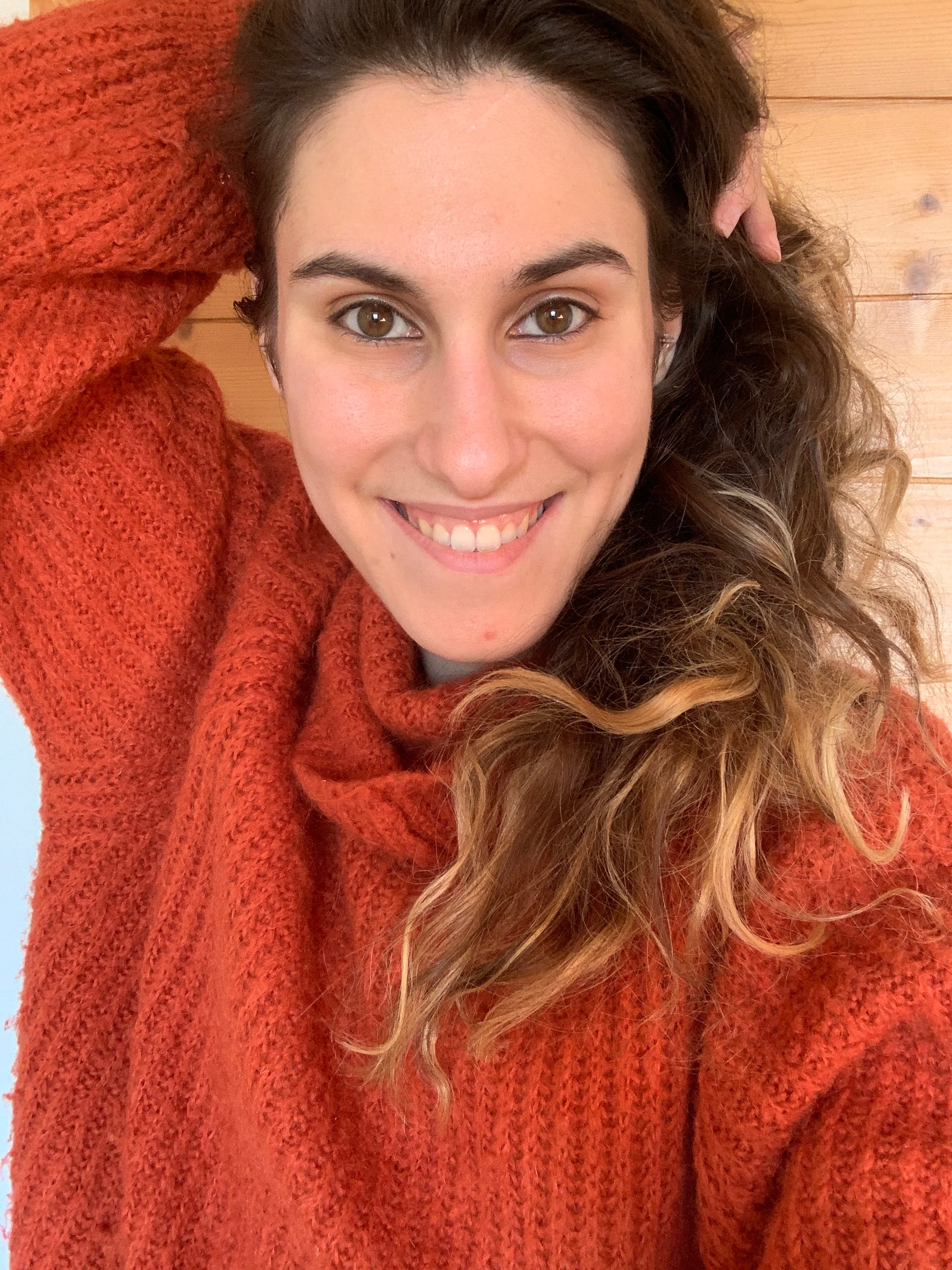 Chemise carreaux, yeux fermés